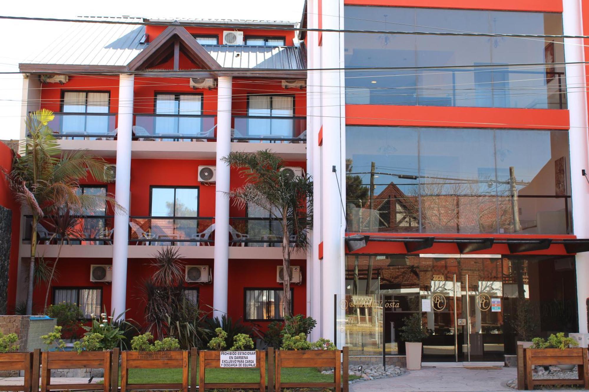 Bella Costa Hotel 3*